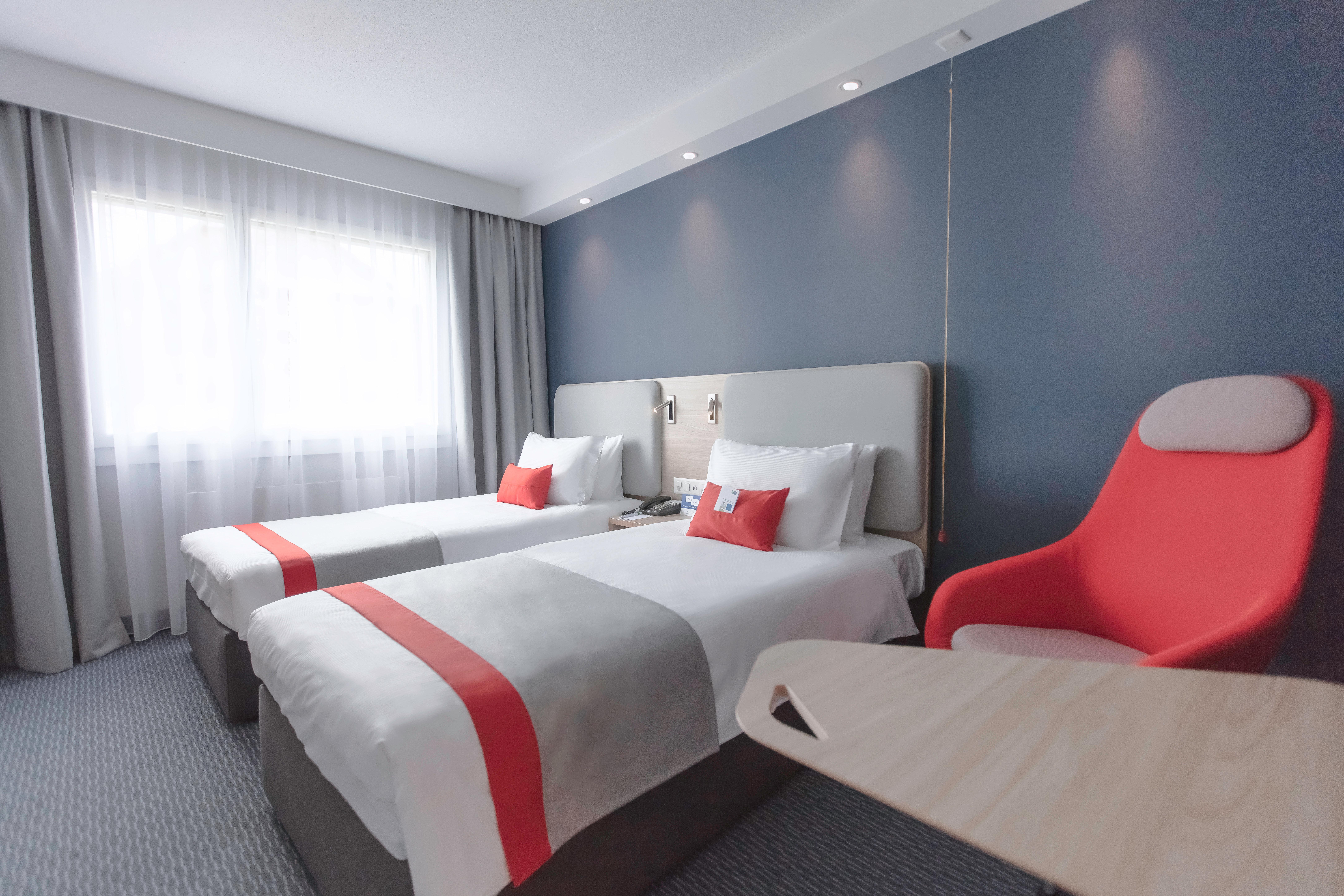 Holiday Inn Express Luzern-Neuenkirch By Ihg Rothenburg Ngoại thất bức ảnh