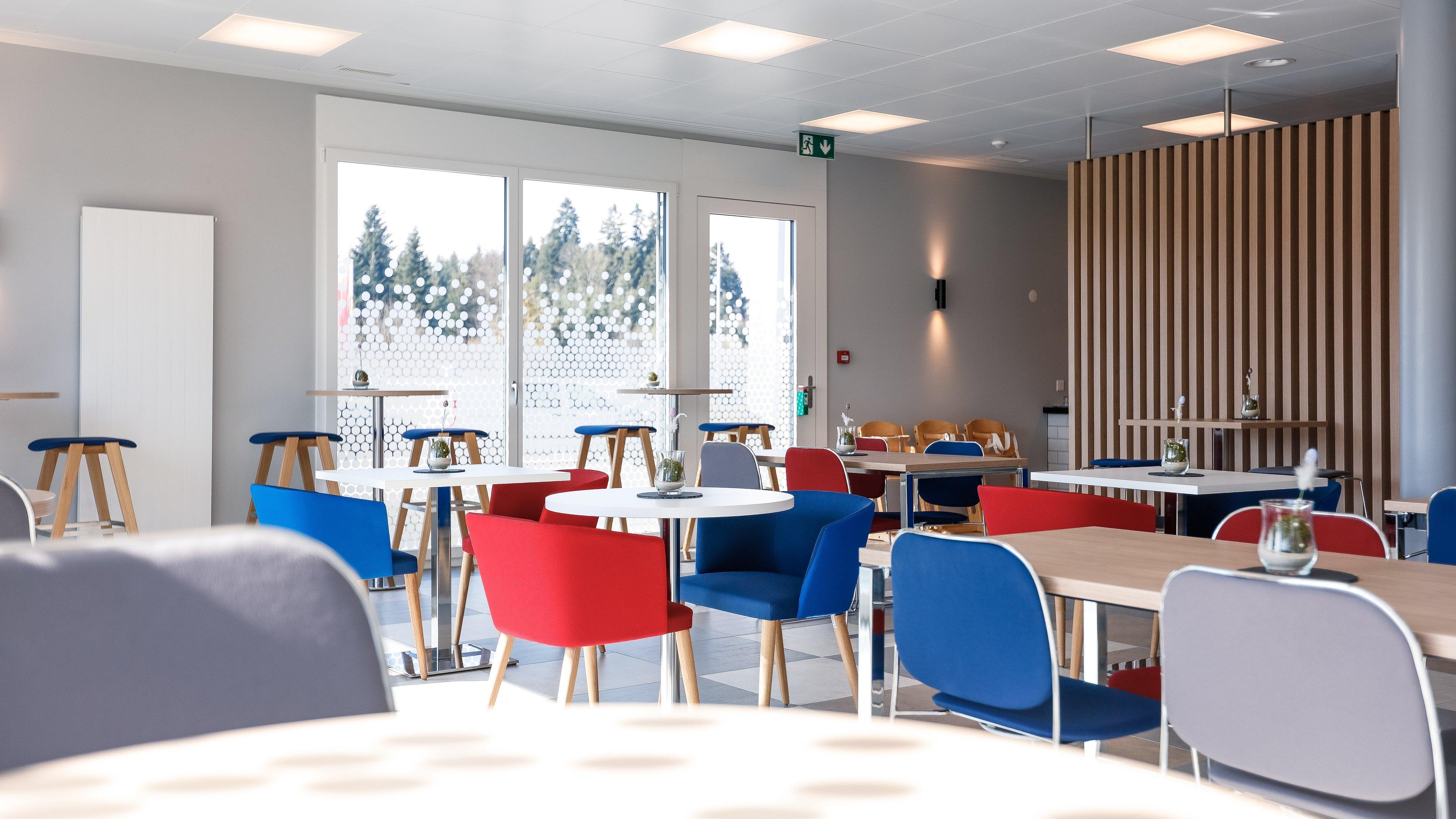 Holiday Inn Express Luzern-Neuenkirch By Ihg Rothenburg Ngoại thất bức ảnh