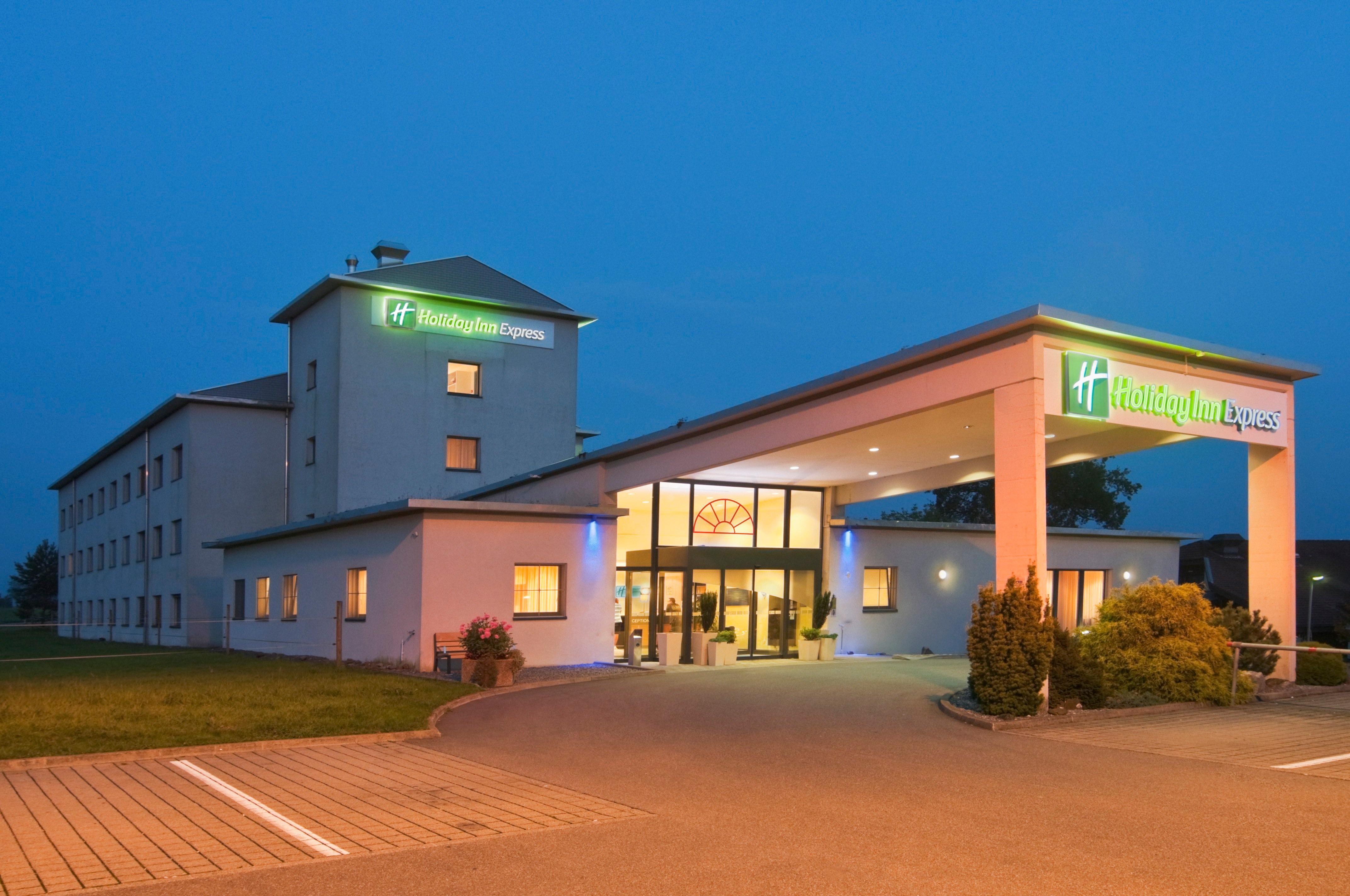 Holiday Inn Express Luzern-Neuenkirch By Ihg Rothenburg Ngoại thất bức ảnh