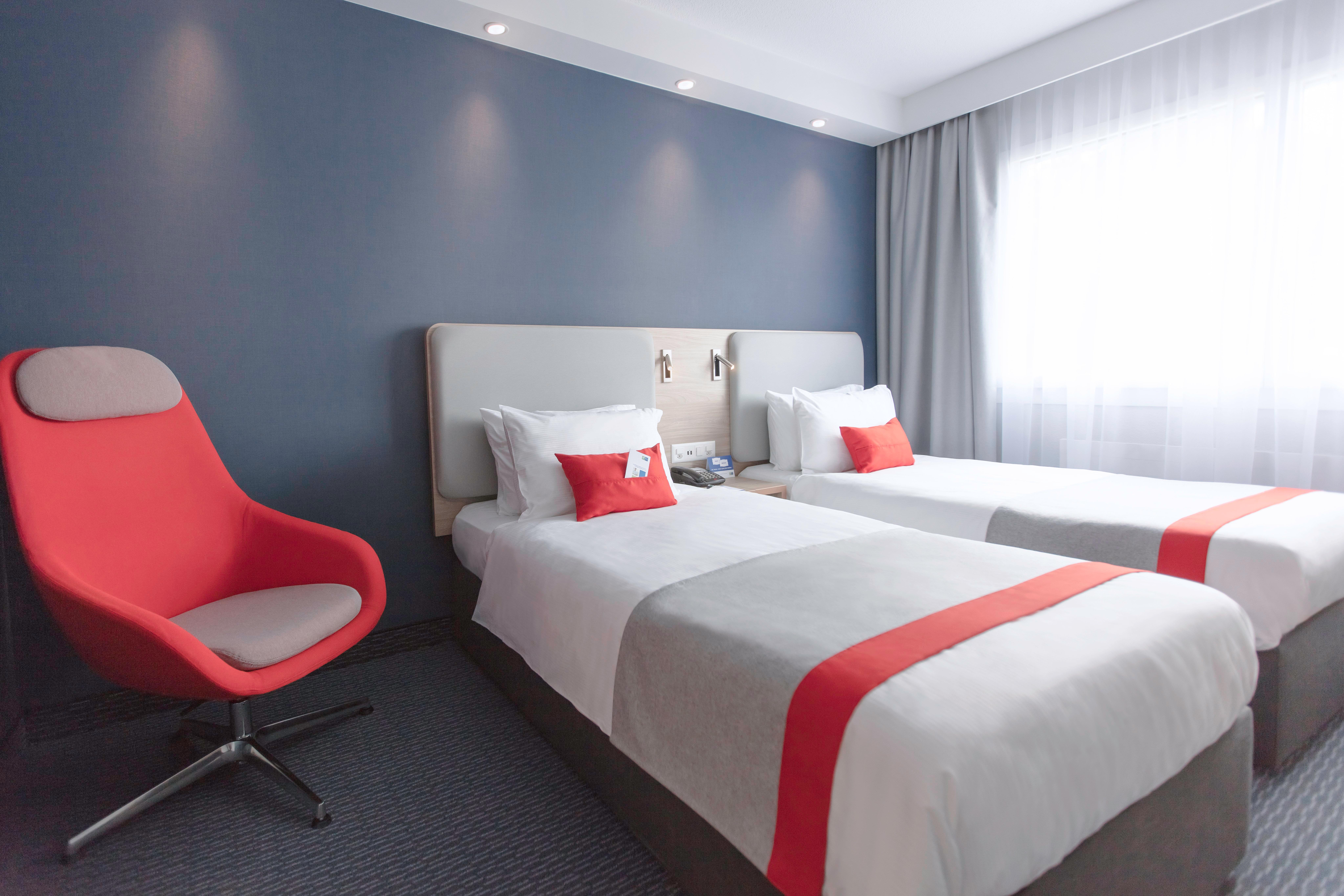 Holiday Inn Express Luzern-Neuenkirch By Ihg Rothenburg Ngoại thất bức ảnh