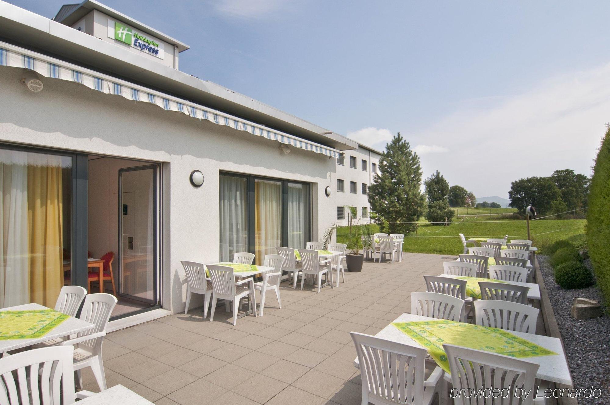 Holiday Inn Express Luzern-Neuenkirch By Ihg Rothenburg Ngoại thất bức ảnh